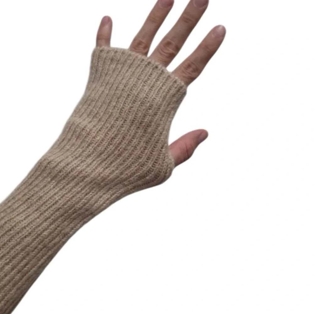 ZARA Cozy Light Brown Ribbed Knit Fingerless Gloves Women’s Size NEW WITHOUT TAG